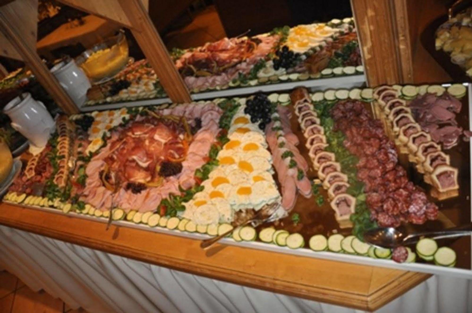Hotel Central Seefeld w Tirolu Zewnętrze zdjęcie